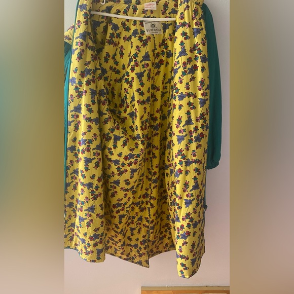 Coat made in Canada - Picture 4 of 5